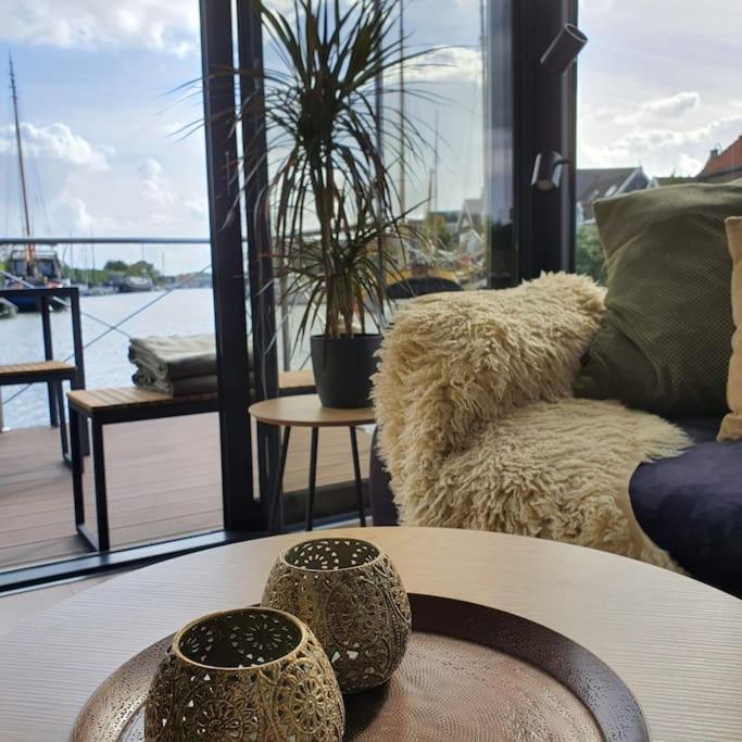 Hotel Modern, Brand New Houseboat Near Amsterdam Monnickendam Exterior foto